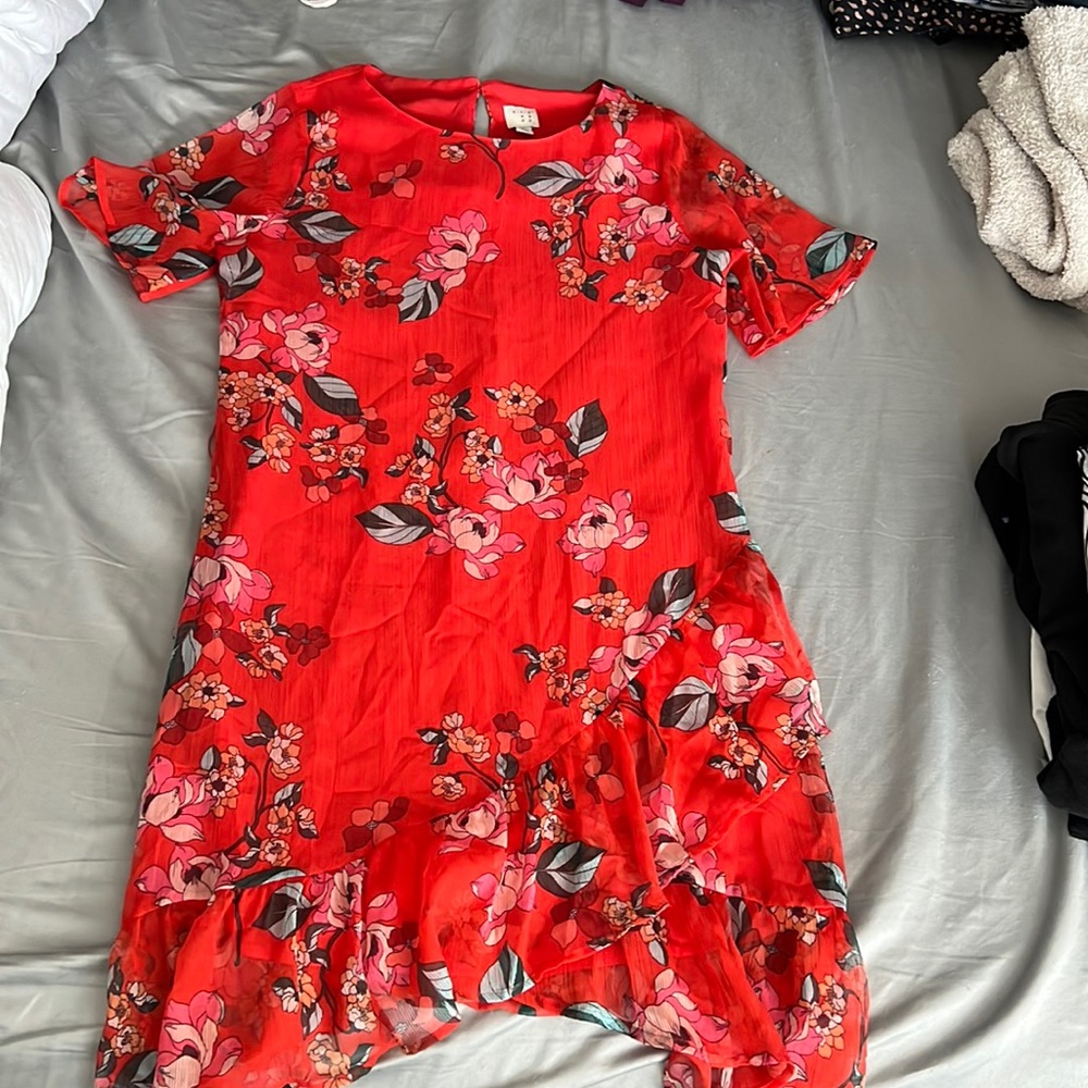 Floral dress, XS on tag but fits like a small
